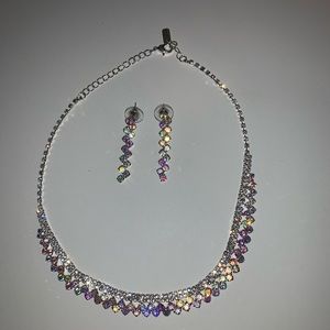 Necklace and Earring set